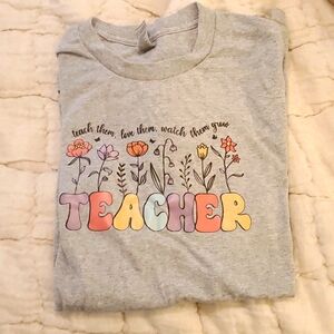 Grey flower teacher tee